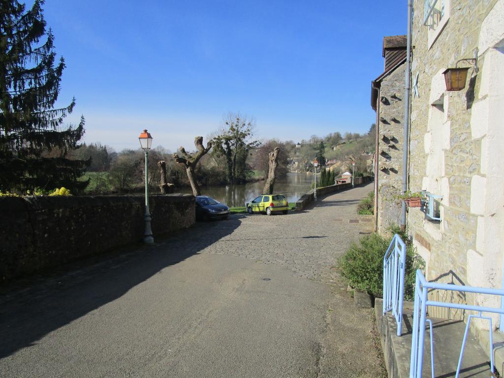 Gite Le Bourgneuf Fresnay-sur-Sarthe Exterior photo