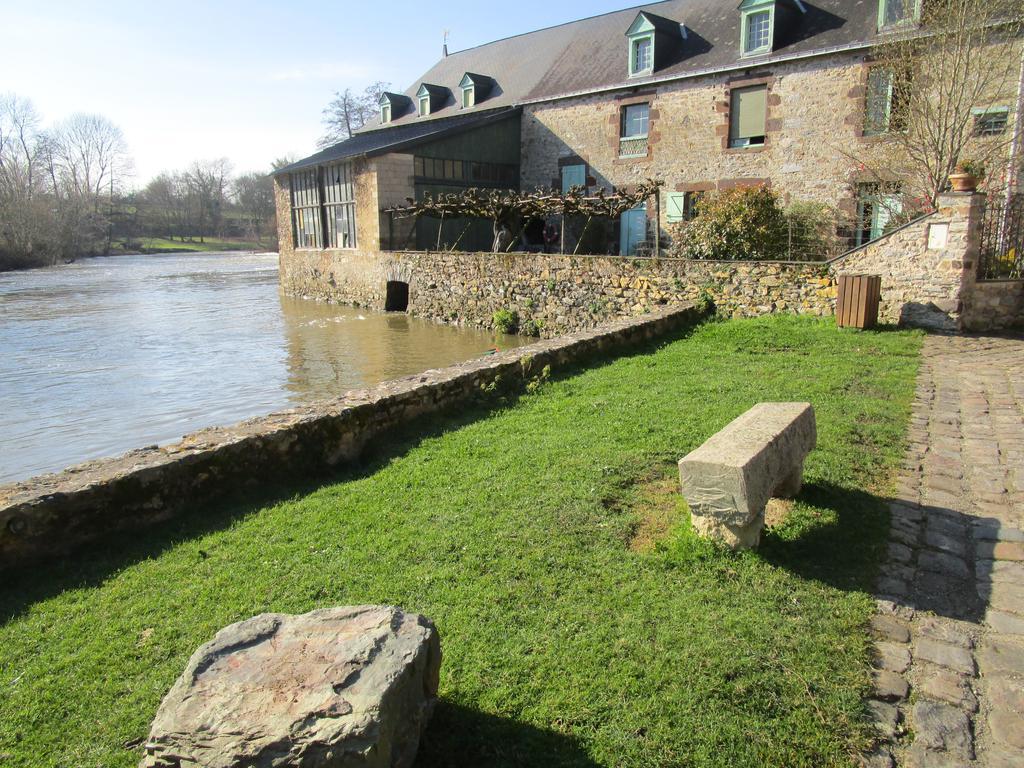 Gite Le Bourgneuf Fresnay-sur-Sarthe Exterior photo